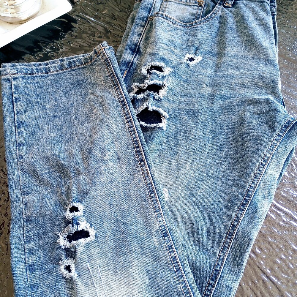 Men slim distressed jeans